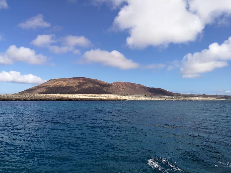 Hotel Magnifico Barco En La Graciosa Caleta de Sebo Exteriér fotografie