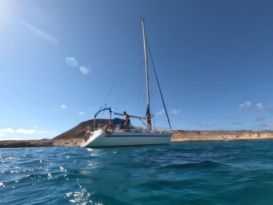 Hotel Magnifico Barco En La Graciosa Caleta de Sebo Exteriér fotografie