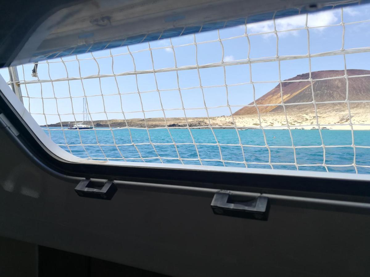 Hotel Magnifico Barco En La Graciosa Caleta de Sebo Exteriér fotografie