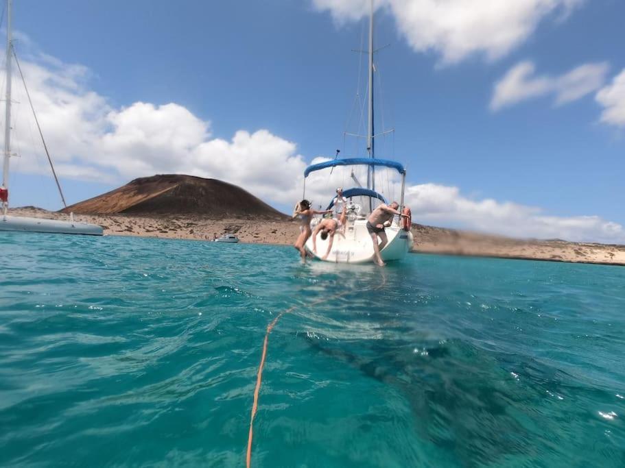 Hotel Magnifico Barco En La Graciosa Caleta de Sebo Exteriér fotografie