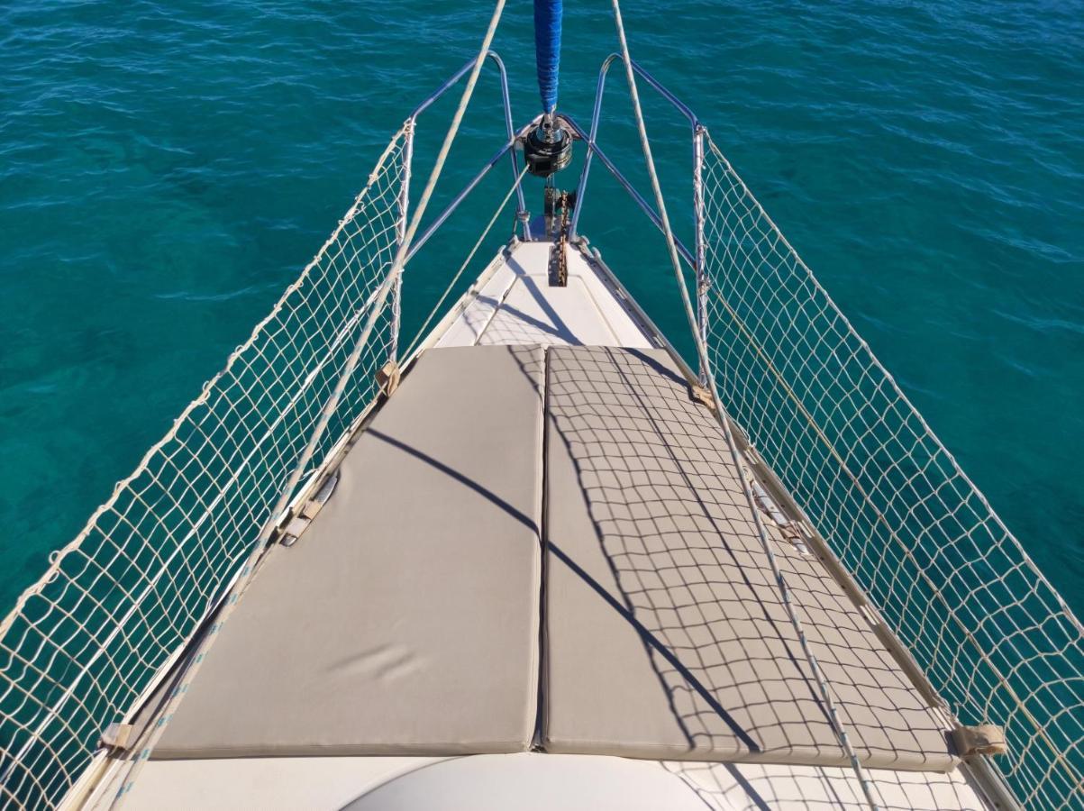 Hotel Magnifico Barco En La Graciosa Caleta de Sebo Exteriér fotografie