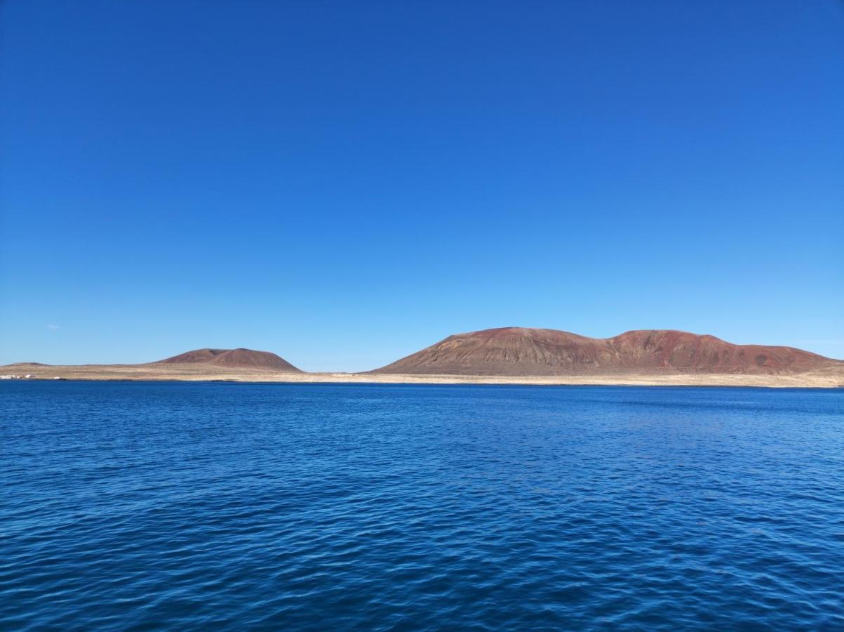 Hotel Magnifico Barco En La Graciosa Caleta de Sebo Exteriér fotografie